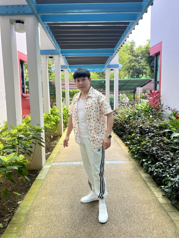 勇敢向前的第一张照片--泰安闪婚服务中心