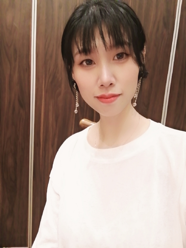 于小倩的第一张照片--泰安闪婚服务中心